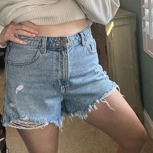 Zara High-Waisted Mom Fit Denim Shorts Size 8 late distressing